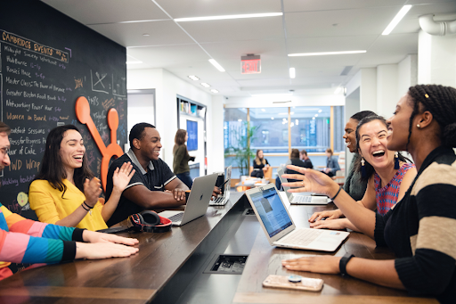 Photo of a meeting in the HubSpot office